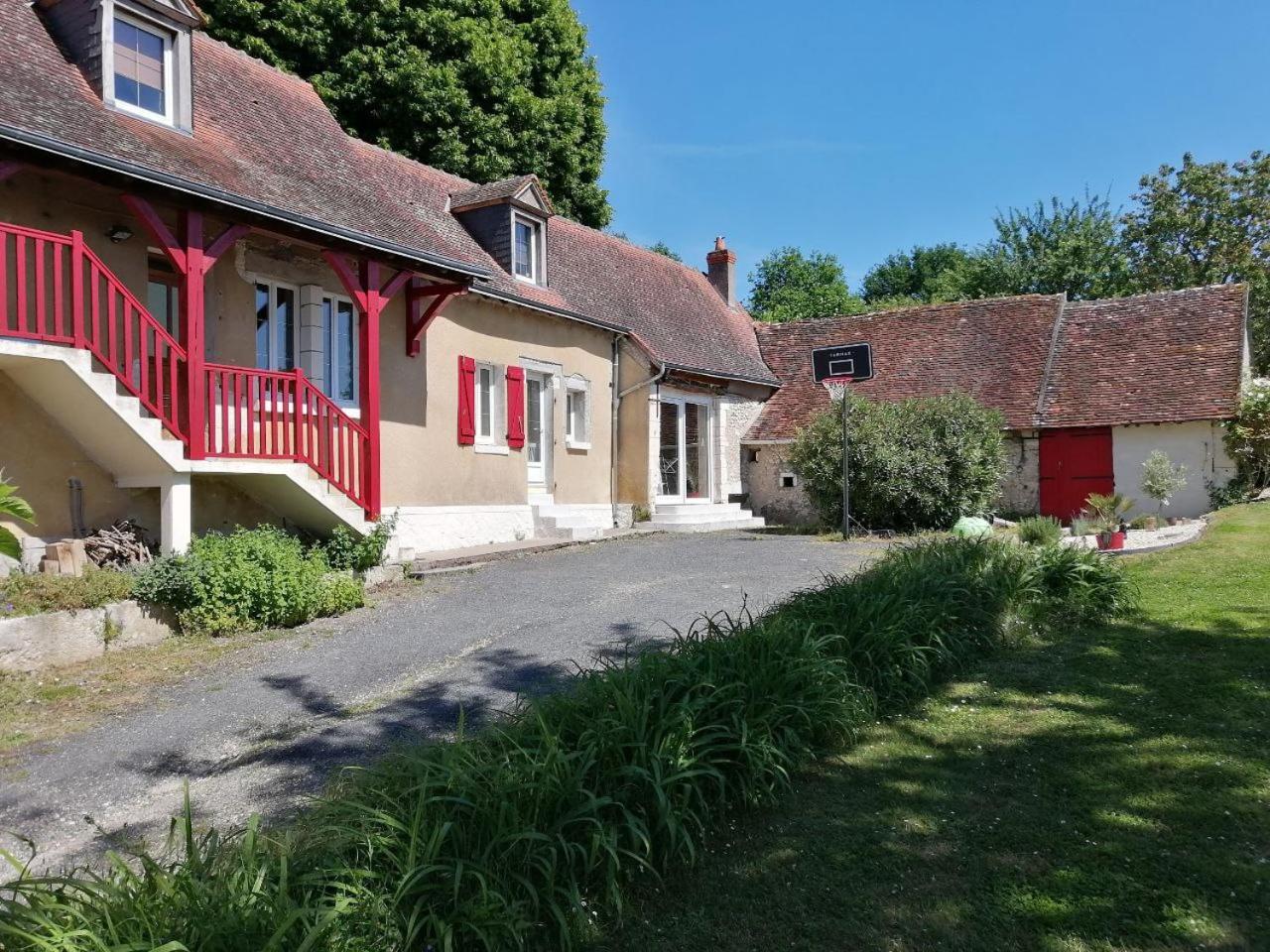 Maison De Charme Pres De Beauval Saint-Cyran-du-Jambot Bagian luar foto