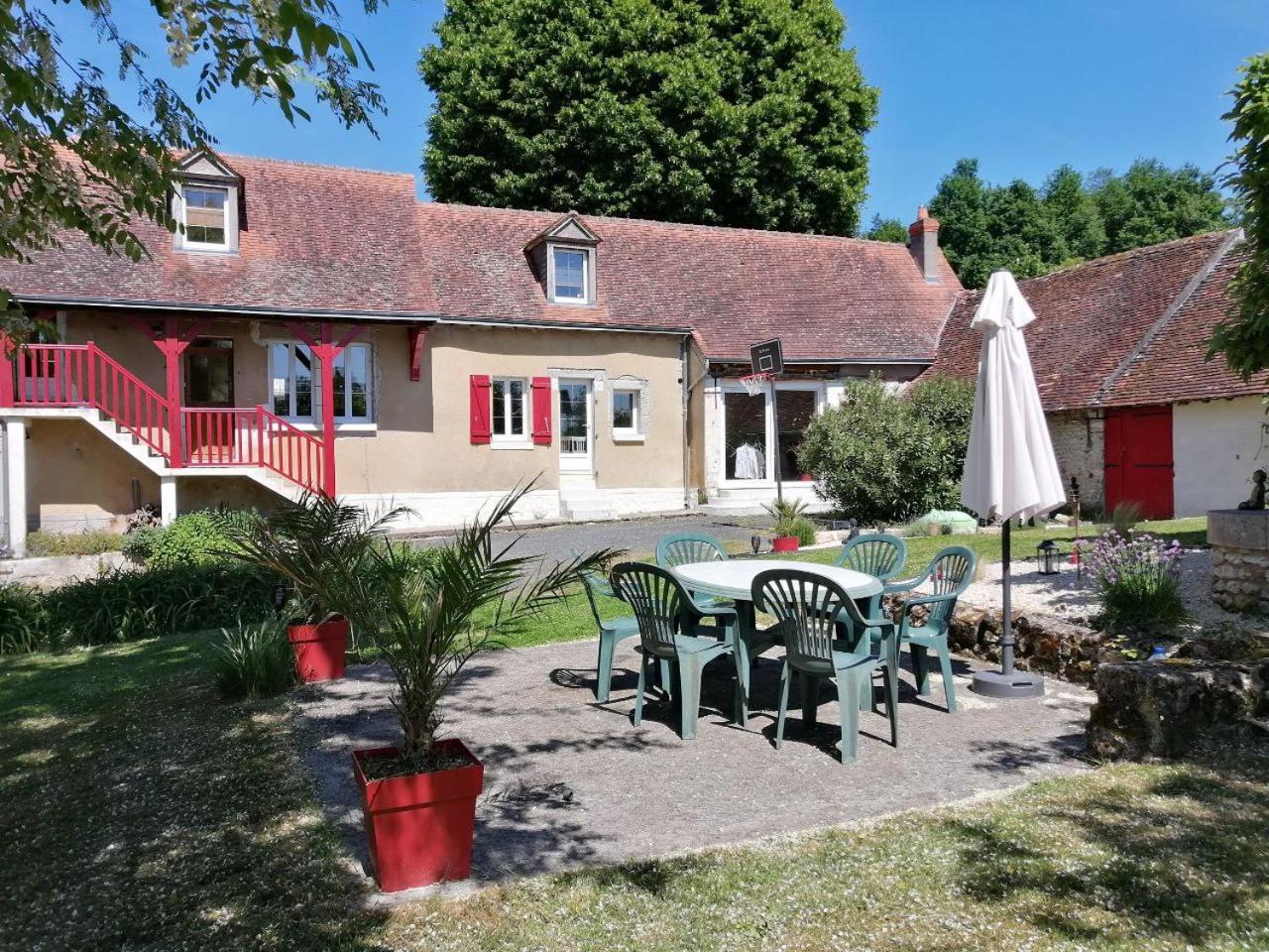 Maison De Charme Pres De Beauval Saint-Cyran-du-Jambot Bagian luar foto